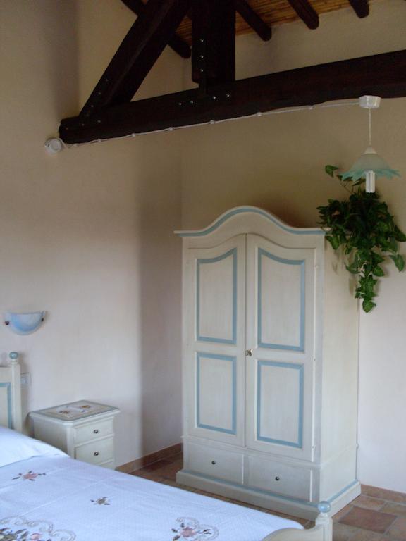 Terragalana Villa Orosei Room photo